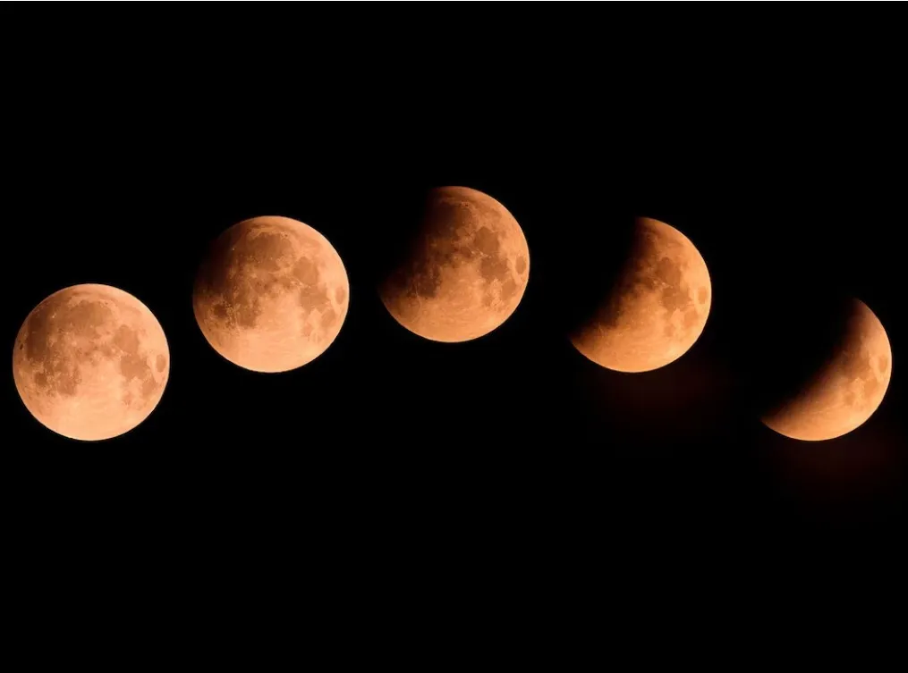 Eclipse lunar cubre 96% de la Luna y tiñe el cielo de tonos rojizos; así pudo verse en México