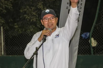Exdirectivo deportivo de Sinaloa es detenido en Estados Unidos con más de 111 mil pastillas de fentanilo