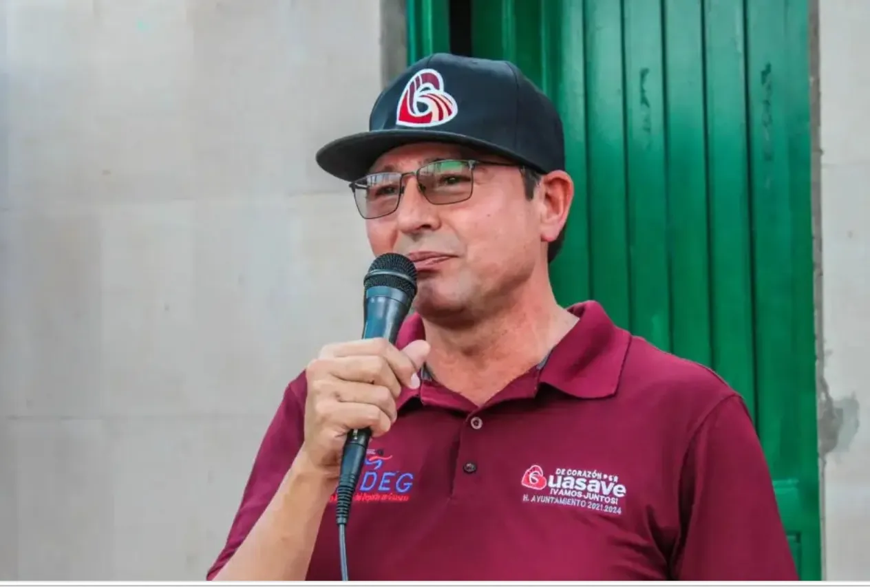 Exdirectivo deportivo de Sinaloa es detenido en Estados Unidos con más de 111 mil pastillas de fentanilo