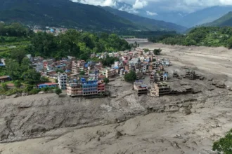 Nepal en alerta máxima por posibles nuevas riadas