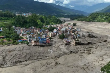 Nepal en alerta máxima por posibles nuevas riadas