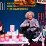 Protestas interrumpen conferencia de Angela Davis en la UNAM