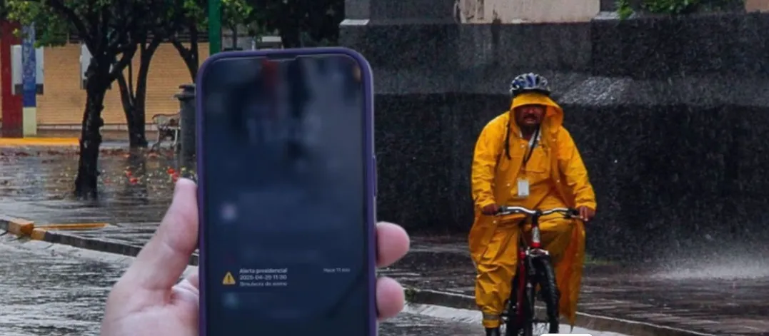 Alerta Máxima llegará a celulares para advertir sobre huracanes, inundaciones e incendios