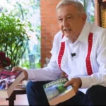 Andrés Manuel López Obrador reaparece en redes y presenta su nuevo libro ‘Pueblo’