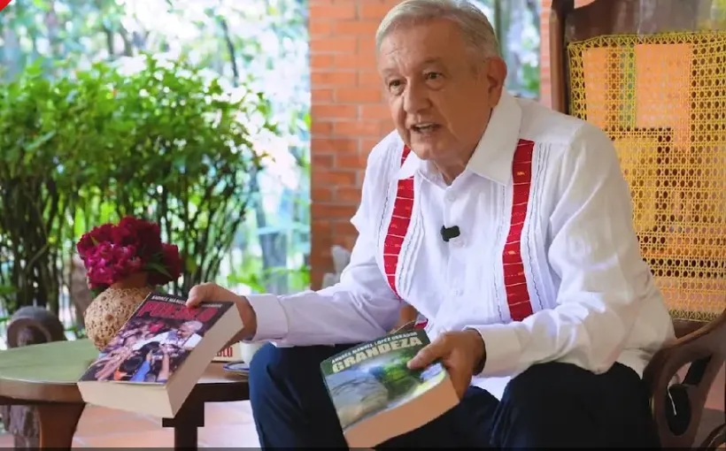 Andrés Manuel López Obrador reaparece en redes y presenta su nuevo libro ‘Pueblo’