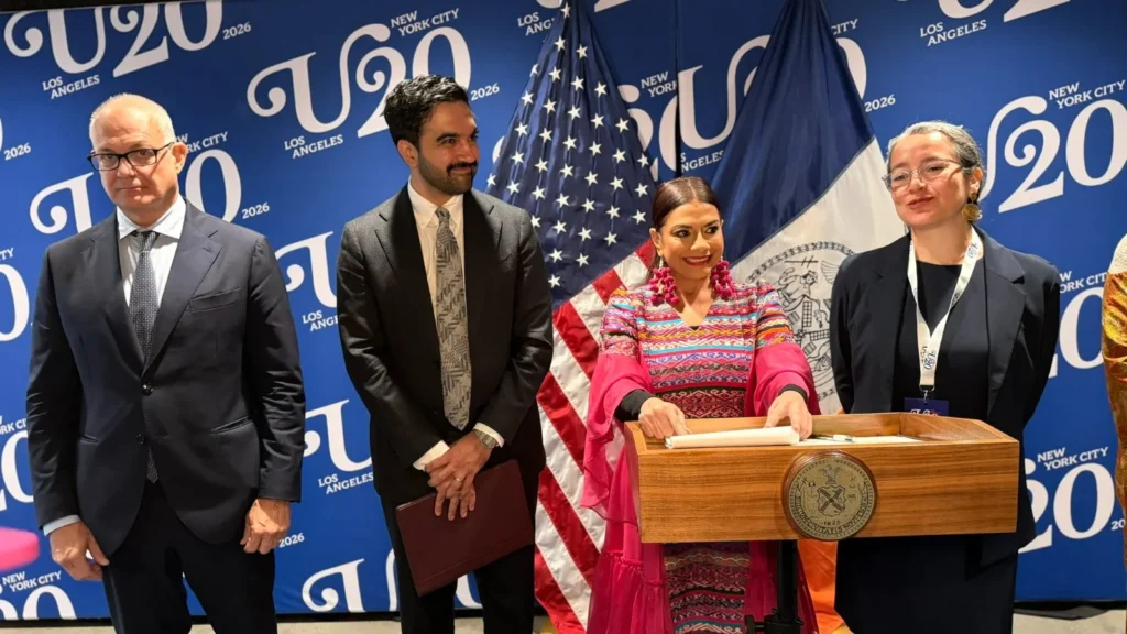Brugada participa en Foro Urban 20 en Nueva York y destaca reconocimiento de Mamdani a las Utopías