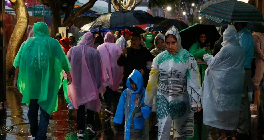 México alcanza 130.9 millones de habitantes y envejece edad mediana sube a 32 años