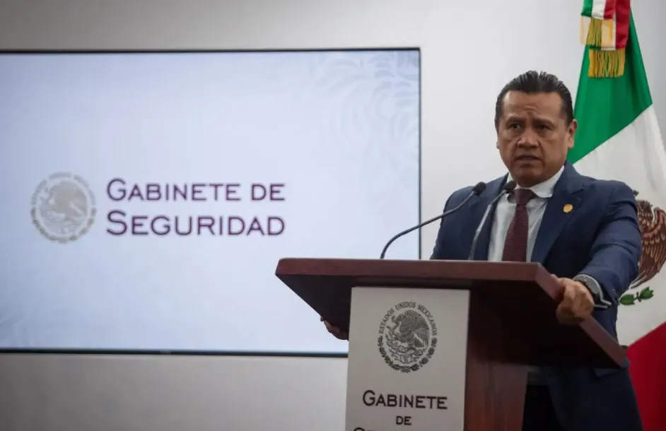 Morena designa a Carlos Torres Piña como coordinador en Michoacán rumbo a 2027