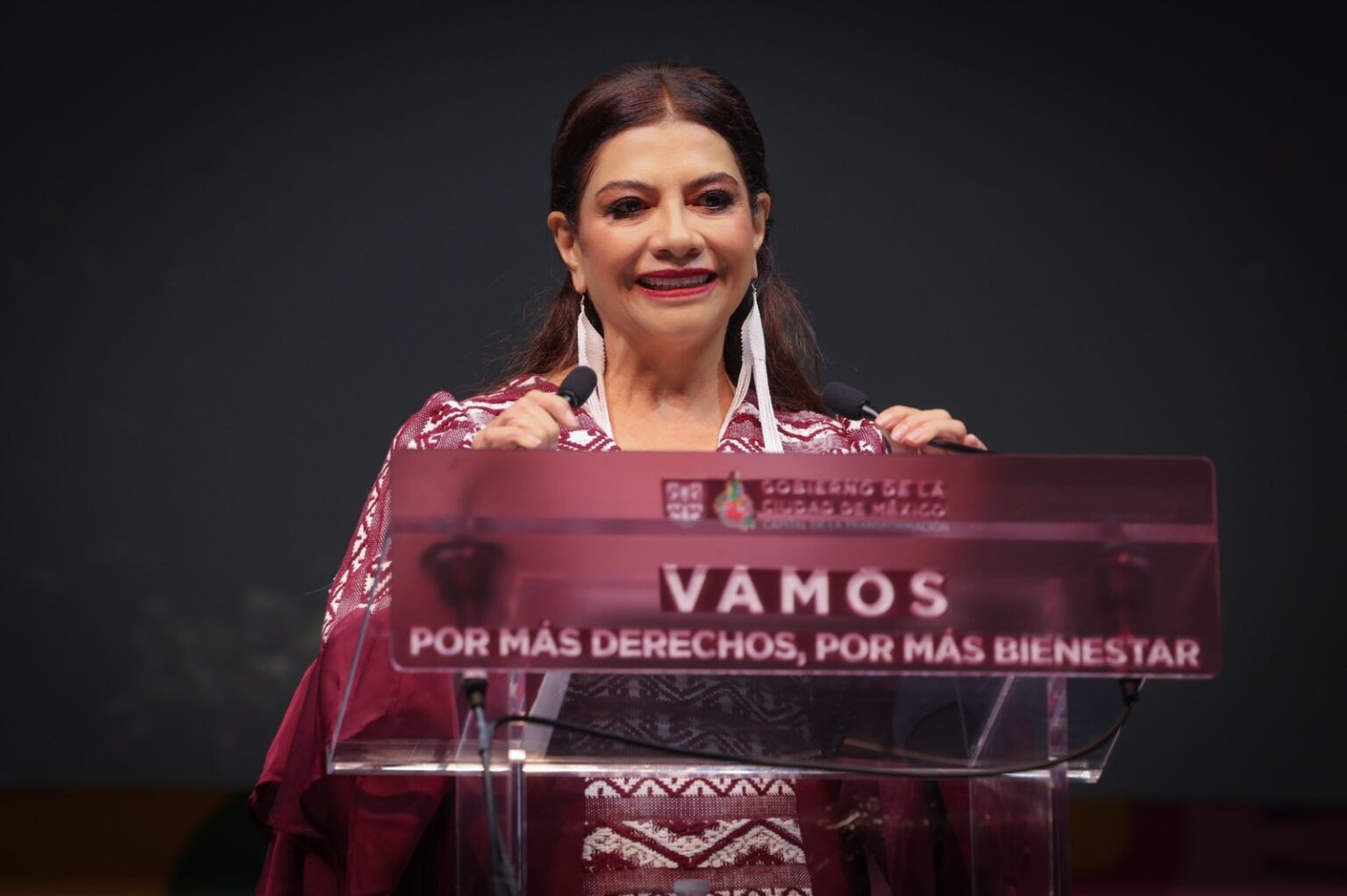 Clara Brugada presenta su segundo informe programas sociales en CDMX aumentaron 85%