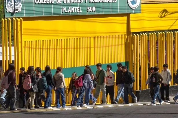 CCH Sur permanecerá cerrado hasta que funcionen los torniquetes de acceso
