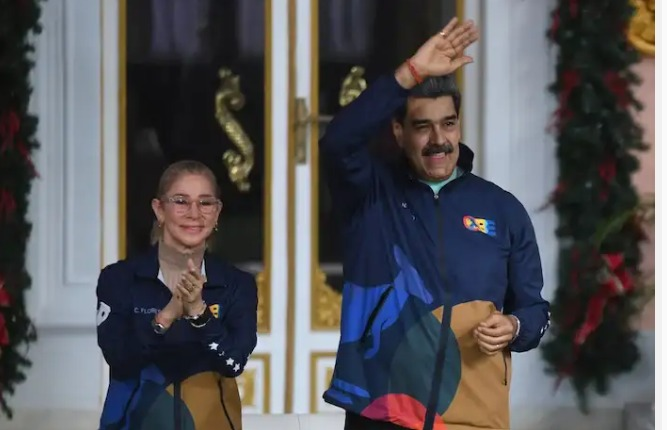 Juez de EU niega arresto domiciliario a Cilia Flores; enfrenta acusación por tortura